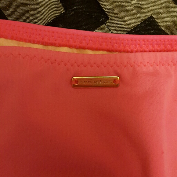 VS bathing suite - Picture 2 of 2